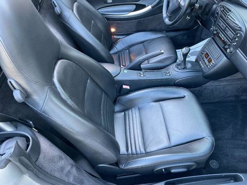 Used 2001 Porsche Boxster S image 27