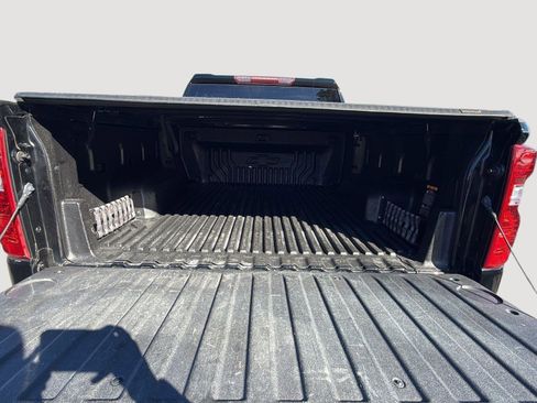 Used 2022 Chevrolet Silverado 1500 LT image 19