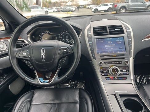 Used 2020 Lincoln MKZ Reserve w/ Luxury Package image 17