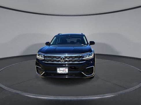 Used 2021 Volkswagen Atlas SE w/ Panoramic Sunroof Package FWD image 3