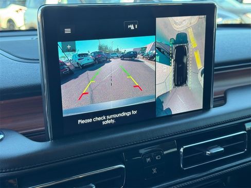 Used 2021 Lincoln Aviator Reserve w/ Elements Package Plus image 28