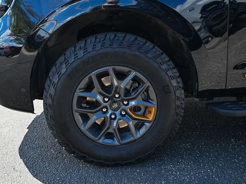 Used 2025 Ford Expedition Tremor AWD/4WD image 12