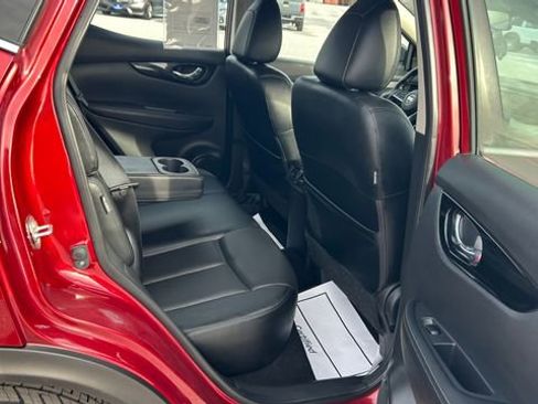 Used 2022 Nissan Rogue Sport SL image 39