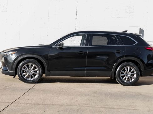 Used 2018 MAZDA CX-9 Touring w/ Touring Premium Package image 11