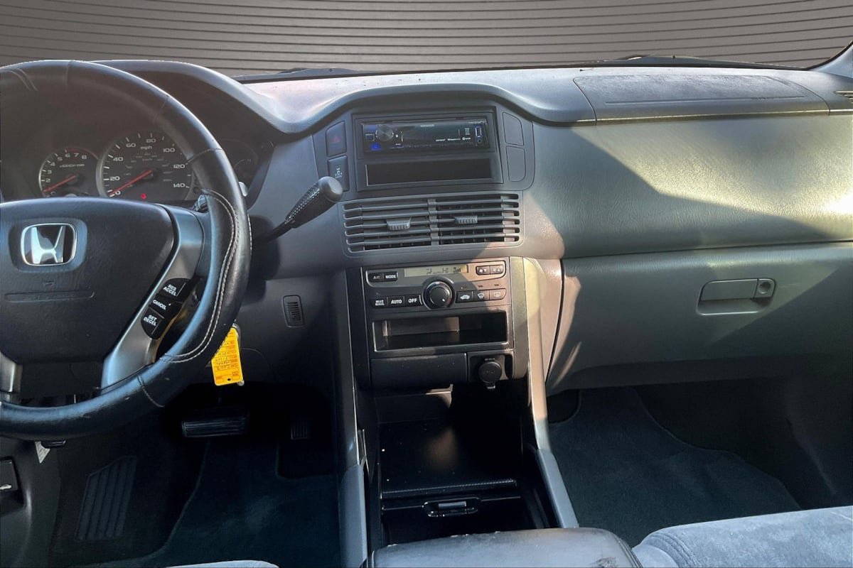 Used 2004 Honda Pilot EX image 9