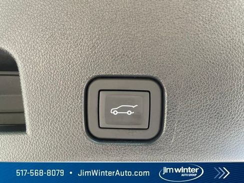 Used 2025 GMC Acadia Denali w/ LPO, Floor Liner Package AWD/4WD image 24