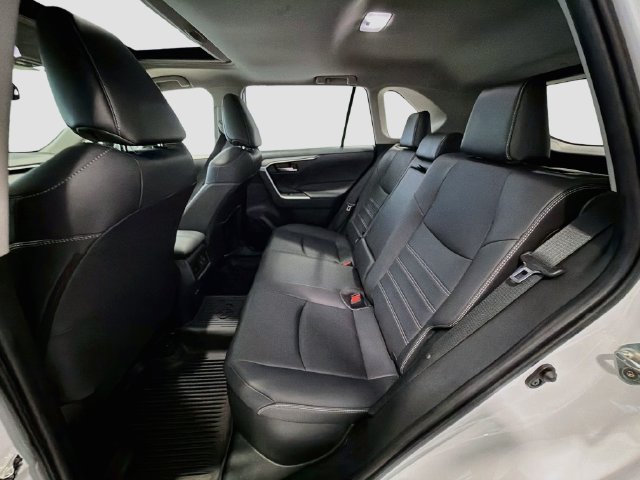 Used 2025 Toyota RAV4 XLE Premium w/ Weather Package AWD/4WD image 20