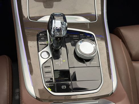 Used 2022 BMW X5 sDrive40i w/ M Sport Package image 15