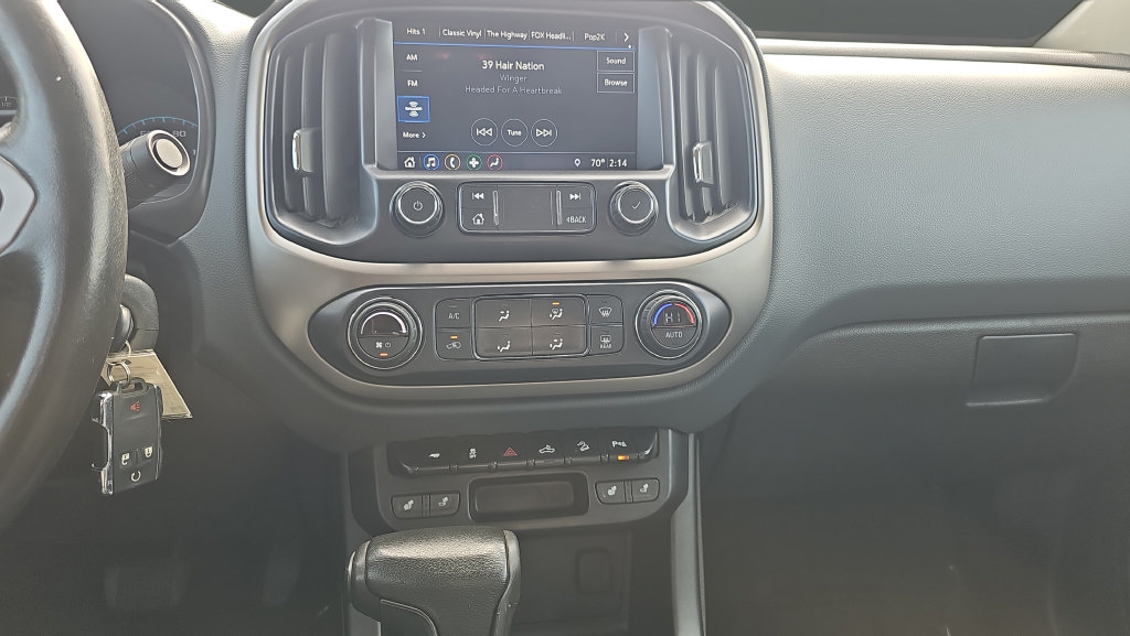 Used 2021 Chevrolet Colorado Z71 AWD/4WD image 17