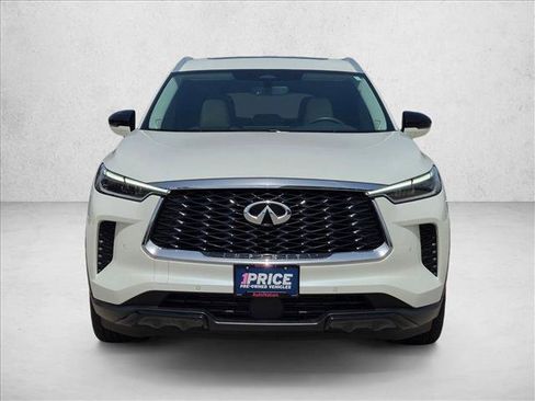 Used 2025 INFINITI QX60 Luxe w/ Cargo Package FWD image 2