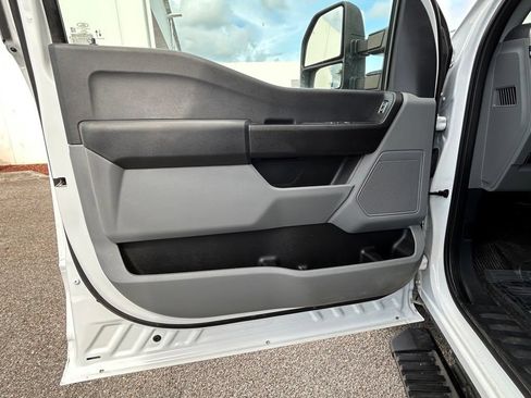Certified 2023 Ford F350 XL w/ XL Chrome Package RWD image 32