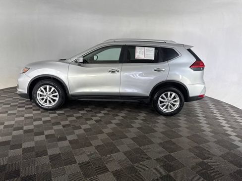 Used 2017 Nissan Rogue SV AWD/4WD image 8