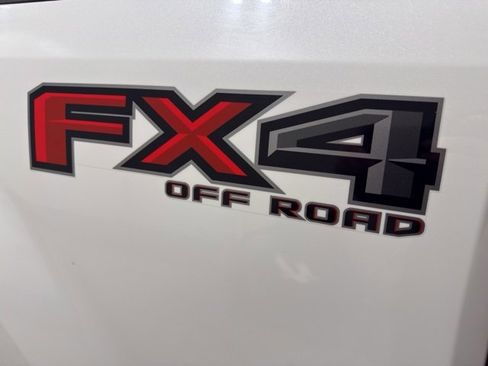 Used 2022 Ford F350 Lariat w/ Lariat Ultimate Package image 31