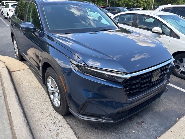 Used 2025 Honda CR-V LX image 3