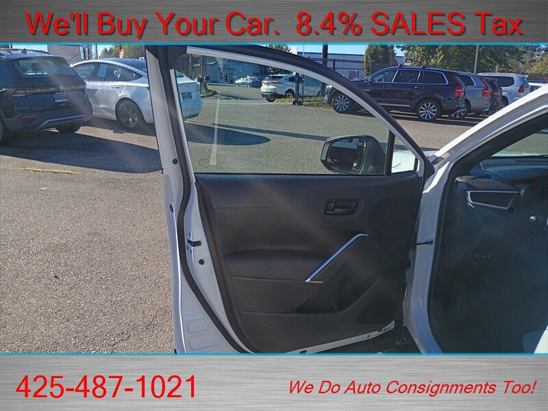 Used 2024 Toyota Corolla Cross AWD Hybrid image 9