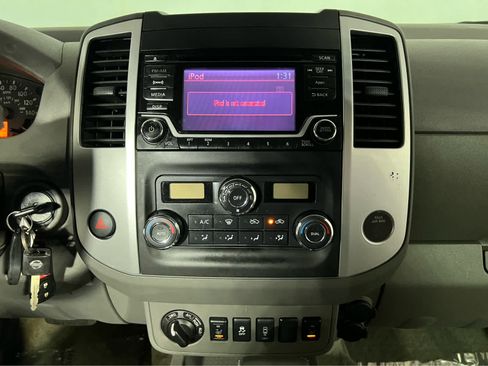 Used 2016 Nissan Frontier SV w/ SV Value Truck Package image 10