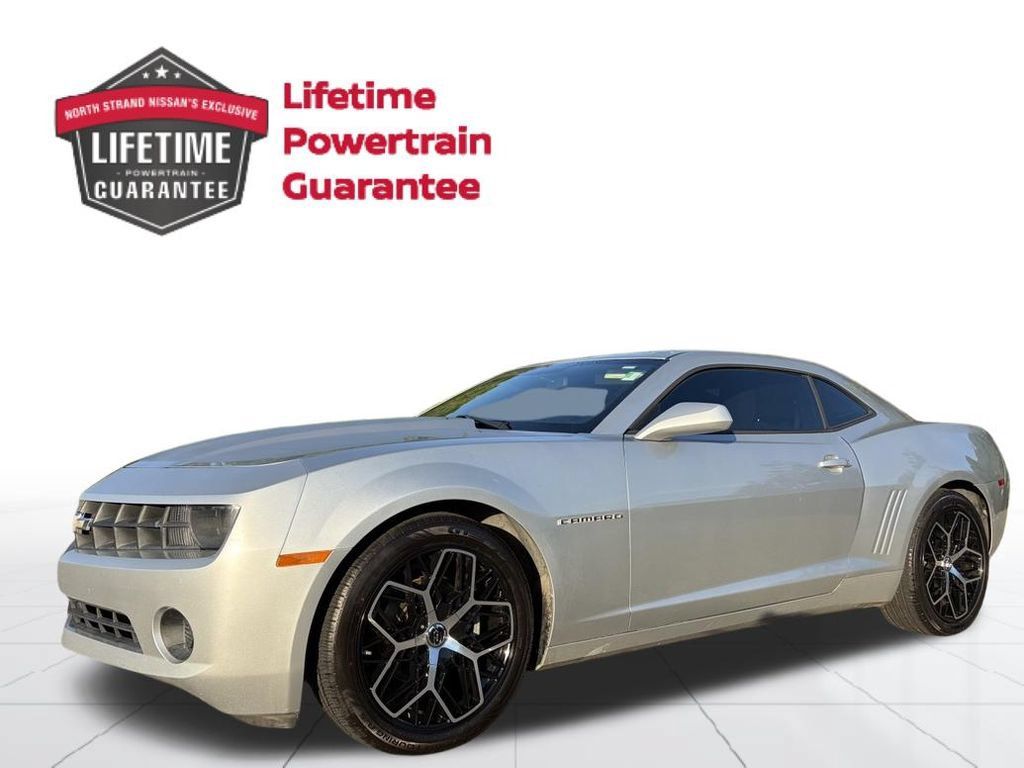 Used 2011 Chevrolet Camaro LS RWD image 1