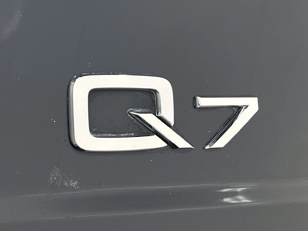 Used 2017 Audi Q7 3.0T Prestige AWD/4WD image 46
