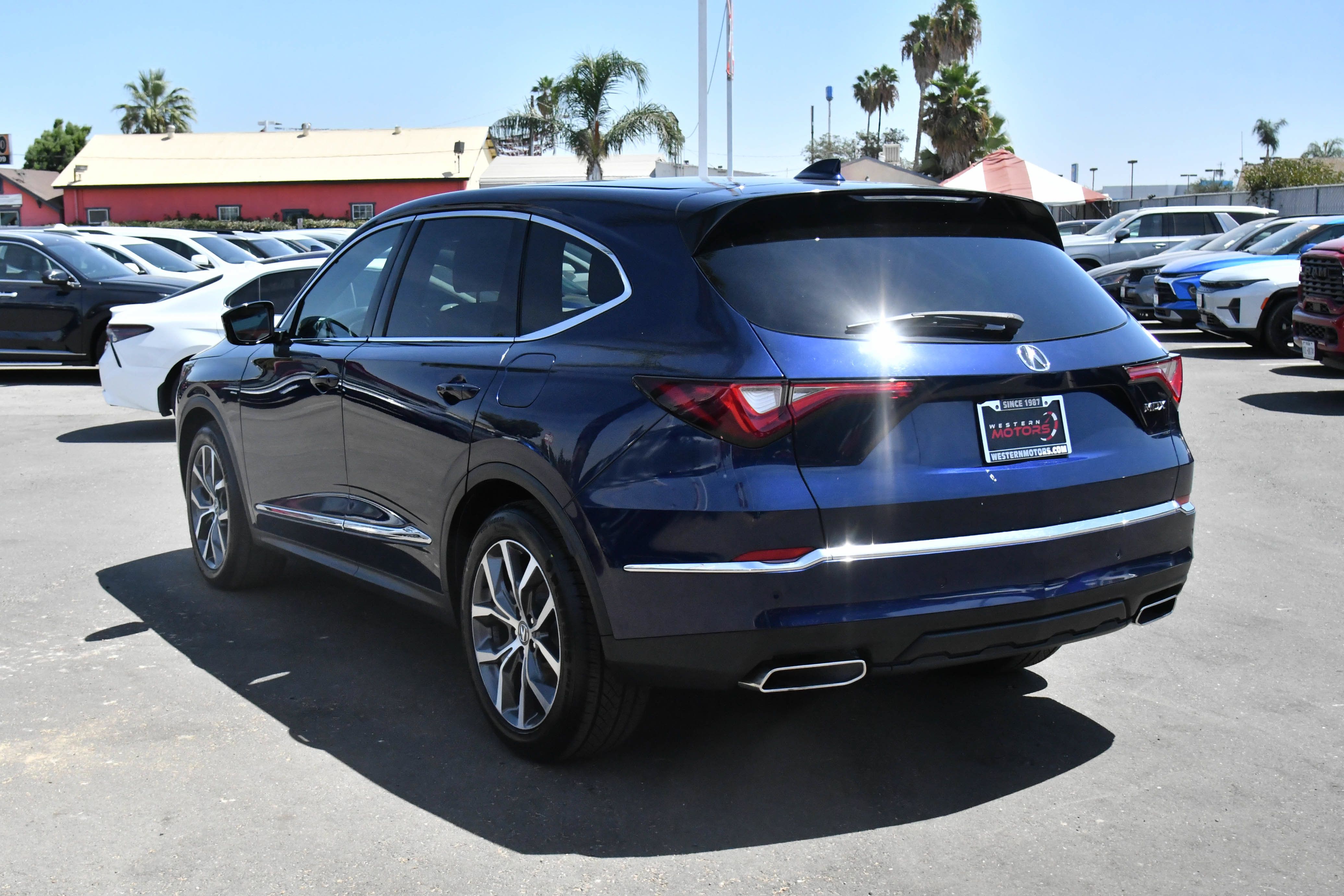 Used 2022 Acura MDX w/ Technology Package FWD image 6