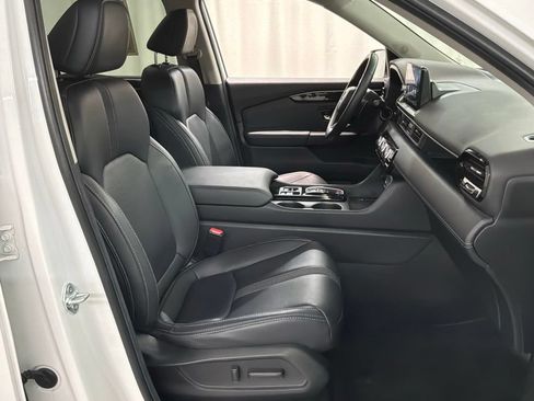 Certified 2025 Honda Pilot EX-L image 27