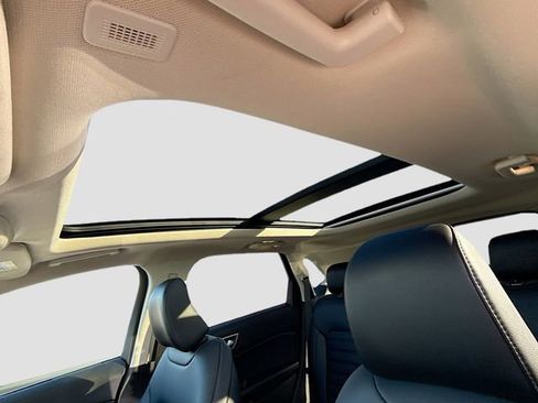 Certified 2024 Ford Edge SEL w/ Convenience Package image 22