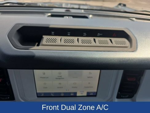 Used 2023 Ford Bronco Heritage Edition AWD/4WD image 18