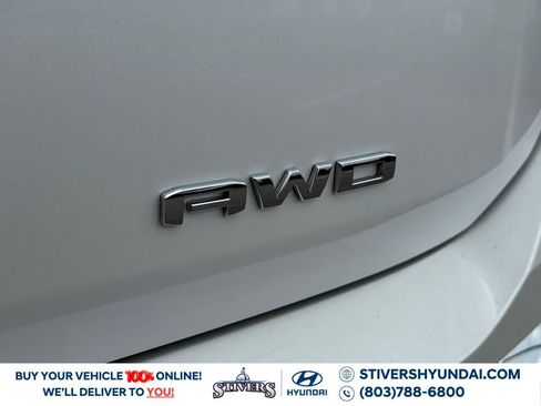 Used 2024 GMC Terrain Denali w/ Denali Premium Package AWD/4WD image 17