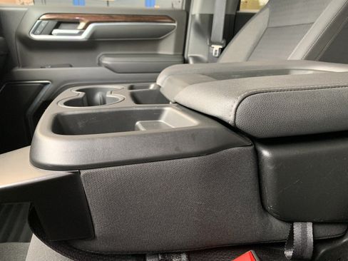 Used 2024 GMC Sierra 1500 Elevation AWD/4WD image 16