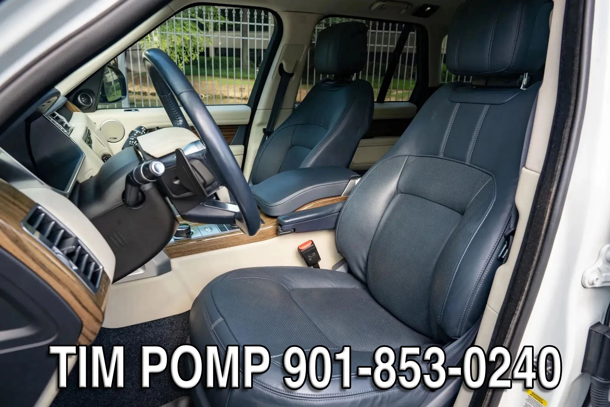 Used 2018 Land Rover Range Rover HSE AWD/4WD image 11