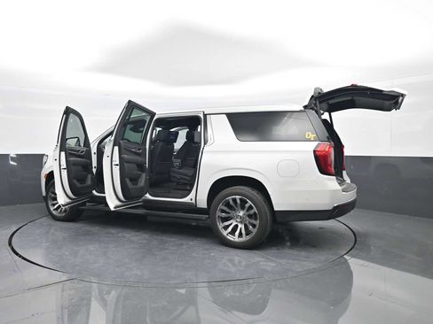 Used 2023 GMC Yukon XL Denali w/ Denali Reserve Package image 49