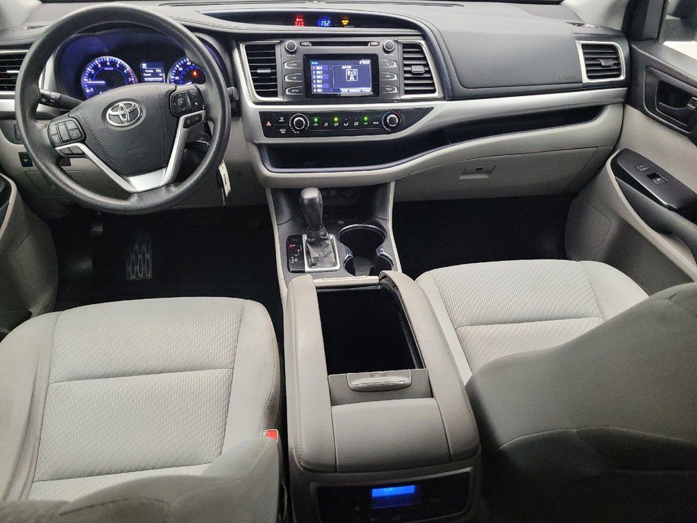 Used 2018 Toyota Highlander LE FWD image 22