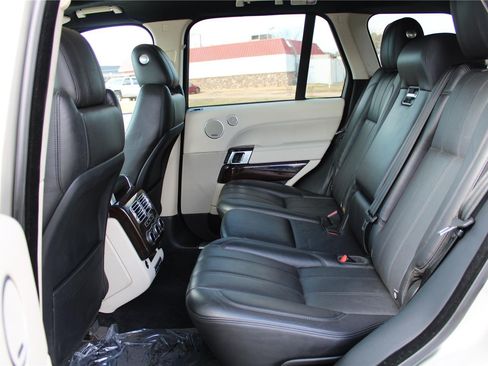 Used 2014 Land Rover Range Rover HSE AWD/4WD image 37