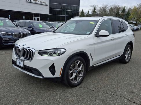 Used 2023 BMW X3 xDrive30i w/ Premium Package AWD/4WD image 3