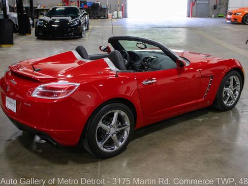 Used 2009 Saturn Sky Red Line RWD image 8