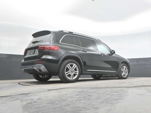 Used 2021 Mercedes-Benz GLB 250 4MATIC image 33