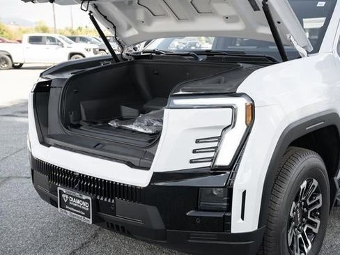 New 2026 GMC Sierra EV Elevation image 22