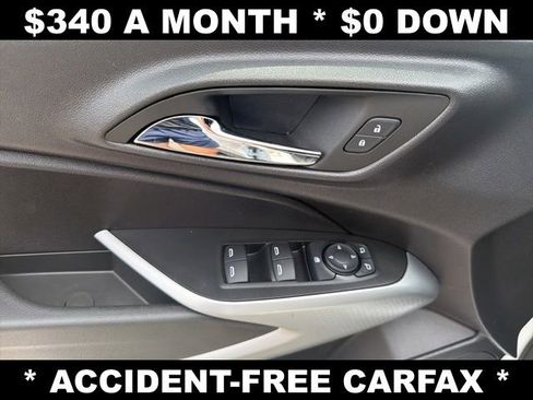 Used 2025 Chevrolet Trax RS w/ Driver Confidence Package FWD image 12