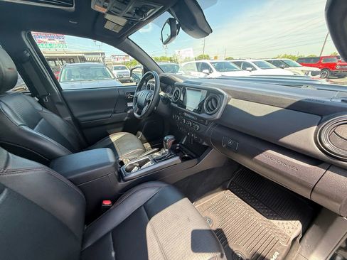 Used 2019 Toyota Tacoma TRD Pro image 25
