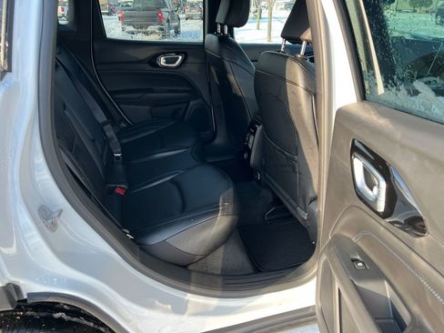 New 2026 Jeep Compass Limited image 19