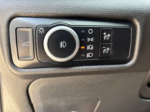Used 2023 Ford Explorer Limited w/ Limited Technology Package AWD/4WD image 19