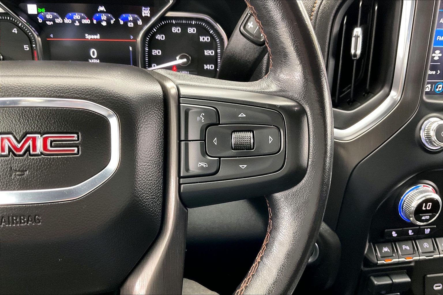 Used 2021 GMC Sierra 1500 AT4 w/ AT4 Premium Package AWD/4WD image 21