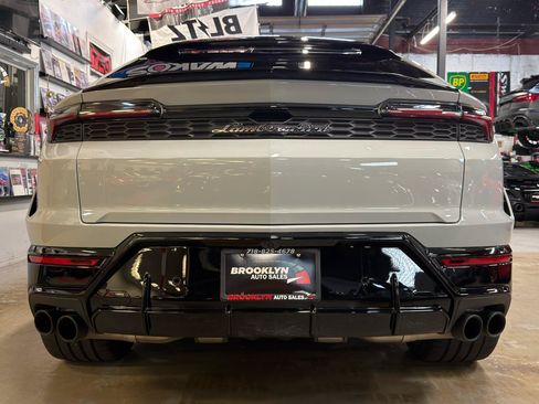 Used 2026 Lamborghini Urus SE AWD/4WD image 8