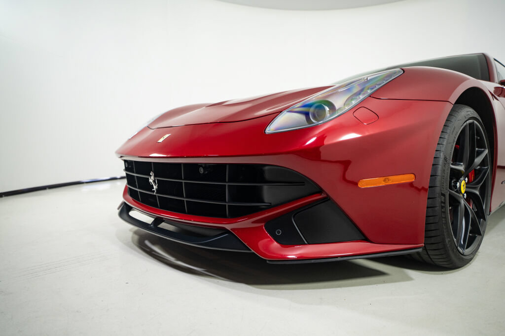 Used 2015 Ferrari F12 Berlinetta RWD image 25