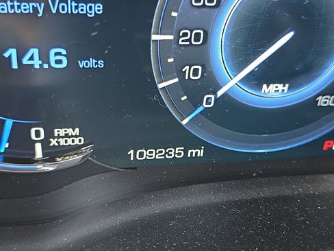 Used 2017 Cadillac Escalade Luxury image 15