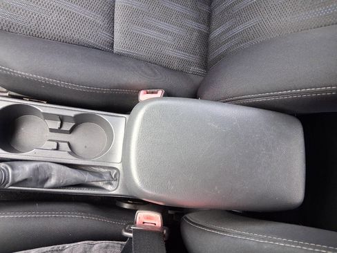 Used 2013 Toyota Corolla S image 28