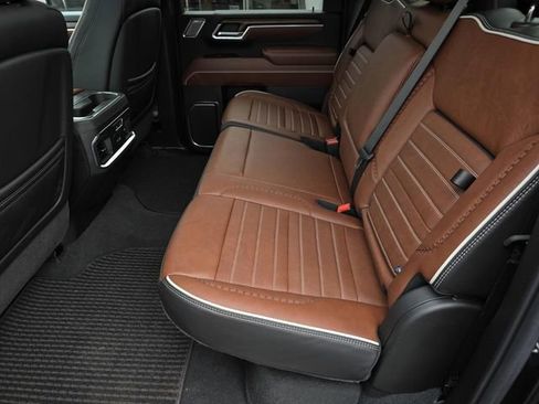 New 2025 GMC Sierra 2500 Denali Ultimate AWD/4WD image 20