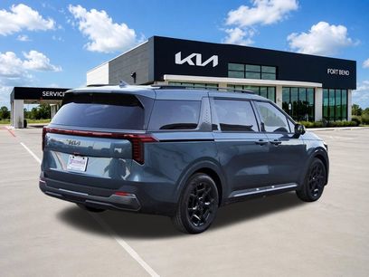 New 2026 Kia Carnival SX Prestige