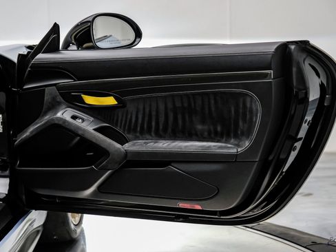 Used 2018 Porsche 911 GT2 RS w/ Weissach Package RWD image 96