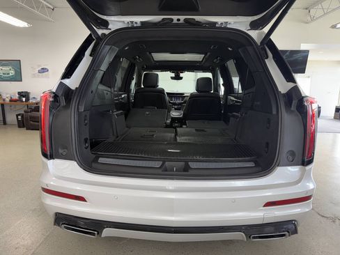 Used 2020 Cadillac XT6 Sport w/ Platinum Package AWD/4WD image 37