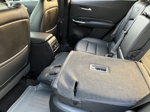 Used 2023 Cadillac XT4 Sport image 18